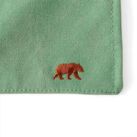 Zoom broderie logo Tablier en toile vert menthe n°325 Alaskan Maker