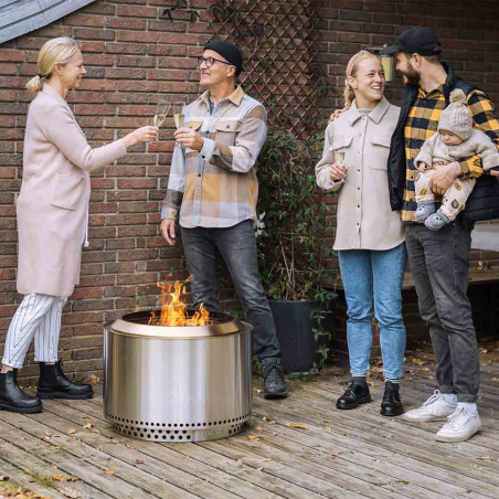 Personne autour du brasero Yukon 2.0 Inox Solo Stove