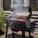 Barbecue pellets Searwood 600 XL Weber en fonctionnement