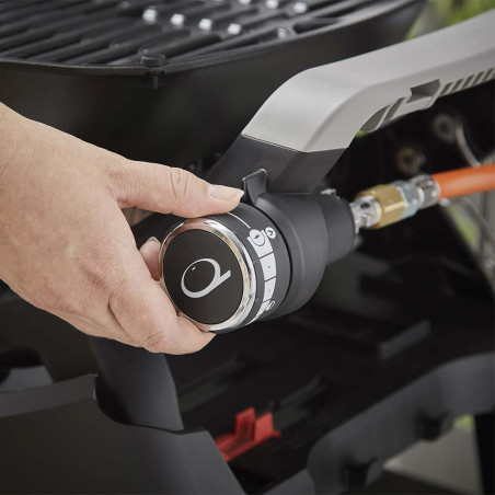 Zoom sur le brûleur du barbecue gaz Q 1200 N Weber noir