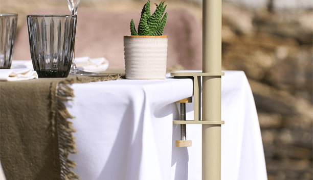 Attache de table vert sauge pour lampadaire Paranocta